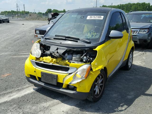 WMEEJ31X28K191633 - 2008 SMART FORTWO PUR YELLOW photo 2