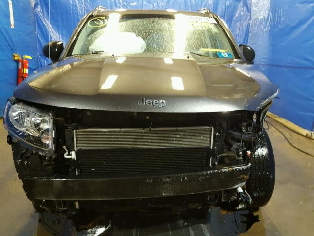 1C4NJDBB4GD573303 - 2016 JEEP COMPASS SP GRAY photo 9