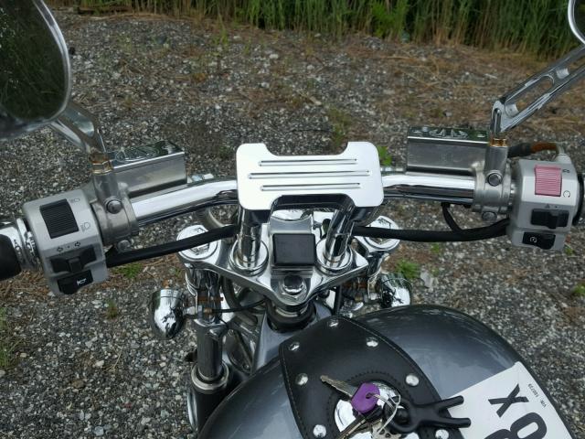 JS1VX51L952100739 - 2005 SUZUKI VS1400 GLP GRAY photo 8