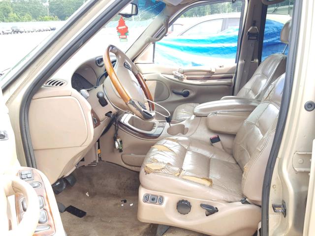 5LMRU27L1XLJ03890 - 1999 LINCOLN NAVIGATOR GOLD photo 5