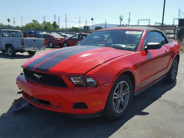 1ZVBP8EM8C5283122 - 2012 FORD MUSTANG RED photo 2