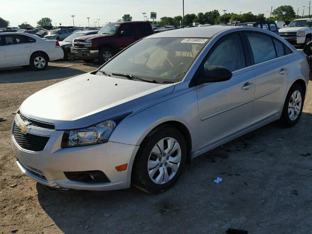 1G1PC5SH7C7371747 - 2012 CHEVROLET CRUZE LS SILVER photo 2