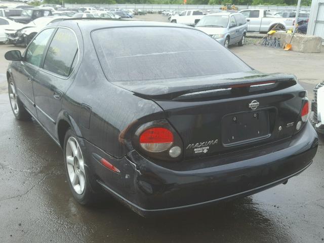 JN1CA31D01T838058 - 2001 NISSAN MAXIMA GXE BLACK photo 3