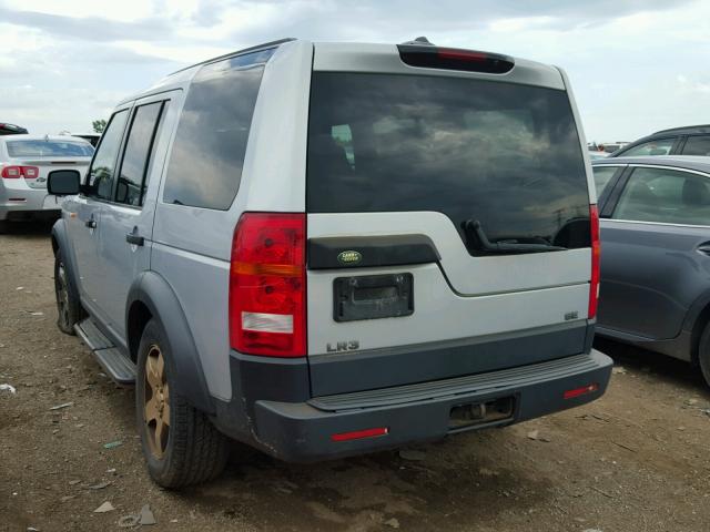 SALAE24426A411233 - 2006 LAND ROVER LR3 SILVER photo 3