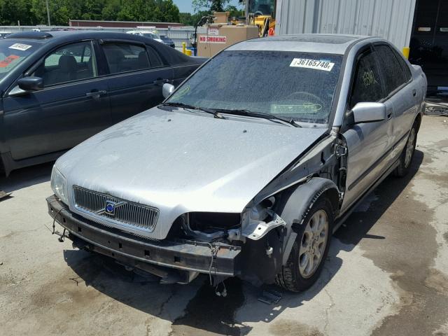 YV1VS29591F738057 - 2001 VOLVO S40 1.9T SILVER photo 2