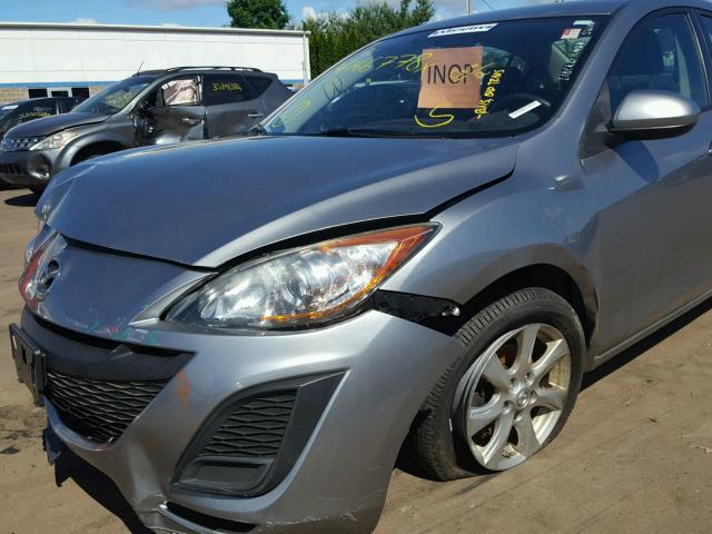 JM1BL1VG6B1376114 - 2011 MAZDA 3 I GRAY photo 9