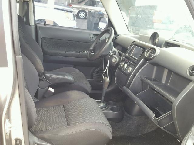 JTLKT324240149604 - 2004 TOYOTA SCION XB თაფლისფერი ფოტო 5