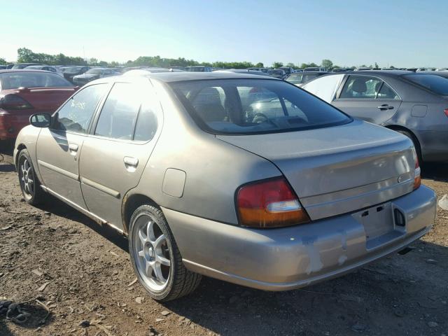 1N4DL01D4YC200762 - 2000 NISSAN ALTIMA XE TAN photo 3