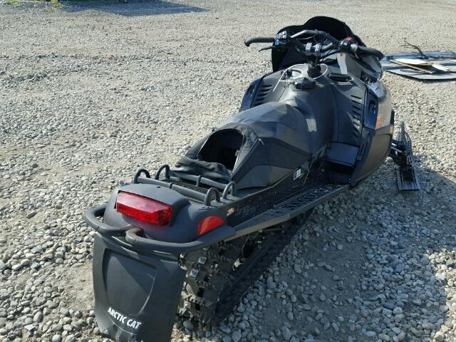 4UF08SNW78T113741 - 2008 ARCC SNOWMOBILE BLACK photo 4