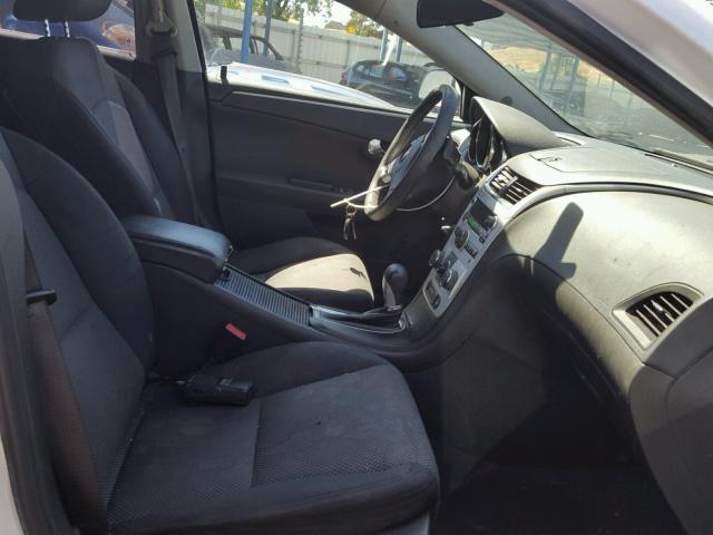 1G1ZC5EB0AF284825 - 2010 CHEVROLET MALIBU 1LT 白色 照片 5