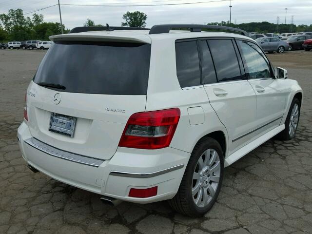 WDCGG8HB5AF318414 - 2010 MERCEDES-BENZ GLK 350 4M WHITE photo 4