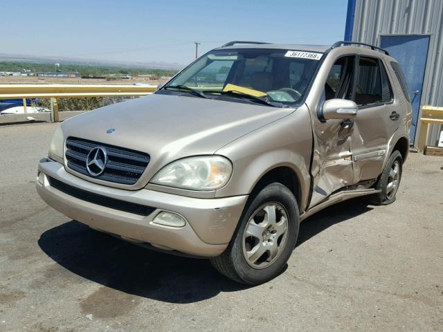 4JGAB54E43A375093 - 2003 MERCEDES-BENZ ML 320 GOLD photo 2