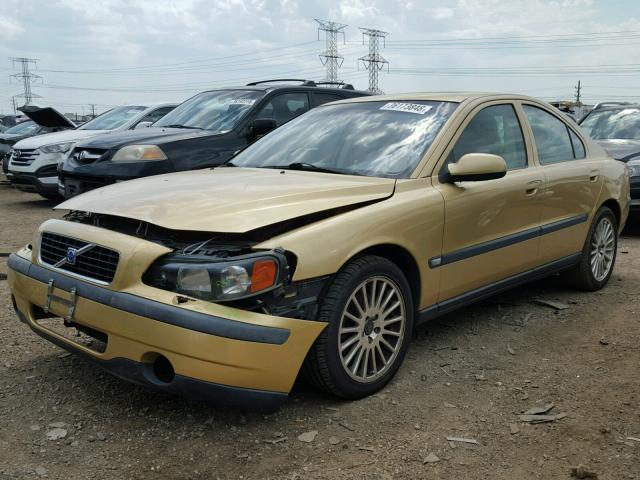 YV1RS53DX12000262 - 2001 VOLVO S60 T5 GOLD photo 2