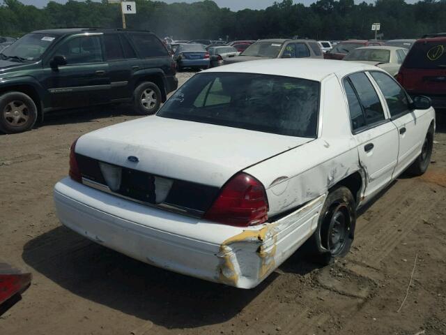 2FAFP71W36X143462 - 2006 FORD CROWN VICT WHITE photo 4