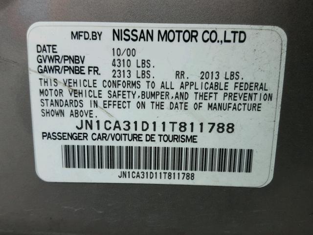 JN1CA31D11T811788 - 2001 NISSAN MAXIMA GXE SILVER photo 10