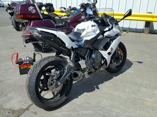 JKAEXEJ10HDA00698 - 2017 KAWASAKI EX650 J თეთრი ფოტო 4