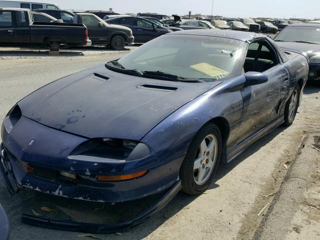 2G1FP22K8V2118599 - 1997 CHEVROLET CAMARO BAS BLUE photo 2