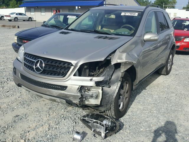 4JGBB86E07A250567 - 2007 MERCEDES-BENZ ML 350 GRAY photo 2