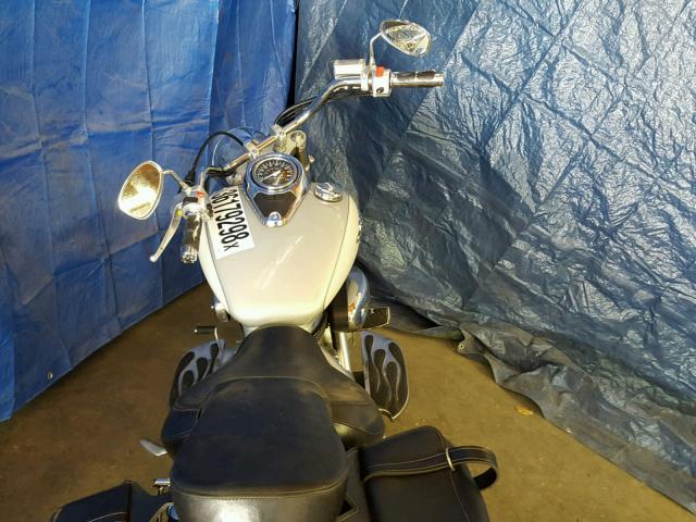 JS1VS55A172112202 - 2007 SUZUKI VL800 SILVER photo 5