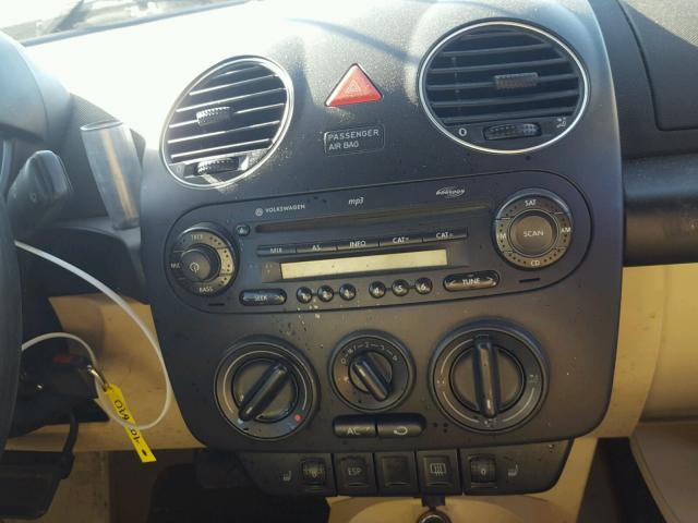 3VWRF31Y68M403840 - 2008 VOLKSWAGEN NEW BEETLE 奶油色 照片 9