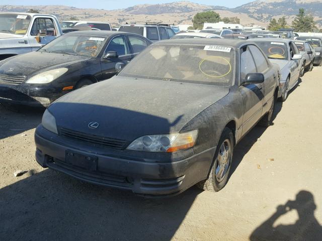 JT8GK13TXR0011958 - 1994 LEXUS ES BLACK photo 2