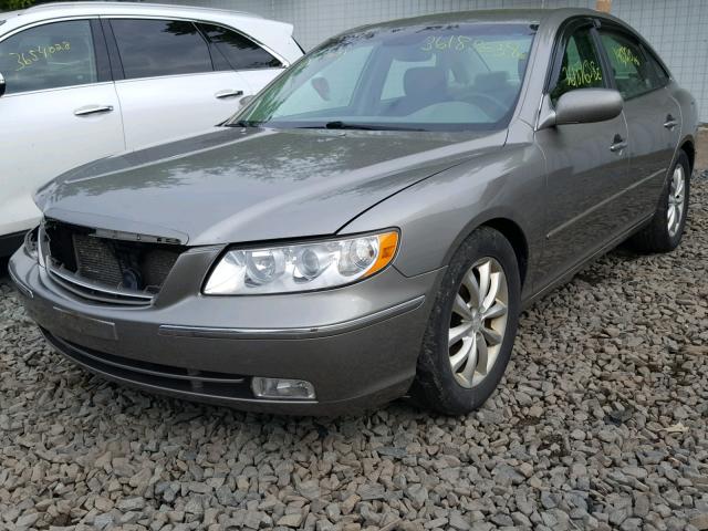 KMHFC46D98A333947 - 2008 HYUNDAI AZERA GLS GRAY photo 2