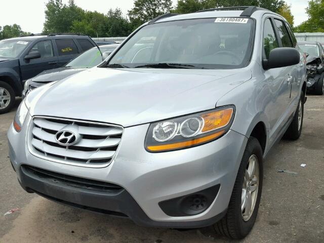 5NMSGDAB4AH363656 - 2010 HYUNDAI SANTA FE G SILVER photo 2