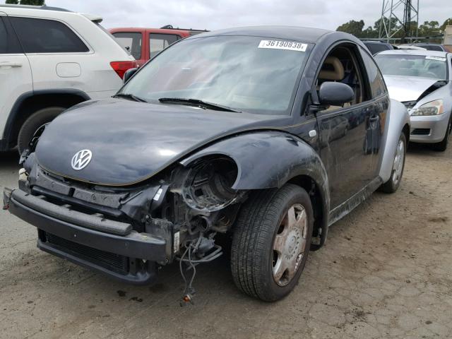 3VWCF21CXXM463848 - 1999 VOLKSWAGEN NEW BEETLE თეთრი ფოტო 2