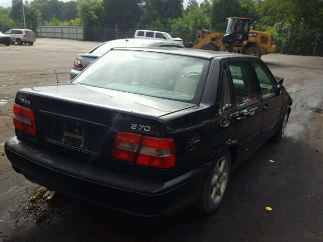 YV1LS55A5X1569740 - 1999 VOLVO S70 BLACK photo 4