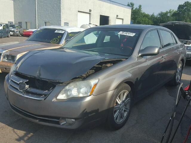 4T1BK36B46U124461 - 2006 TOYOTA AVALON GRAY photo 2