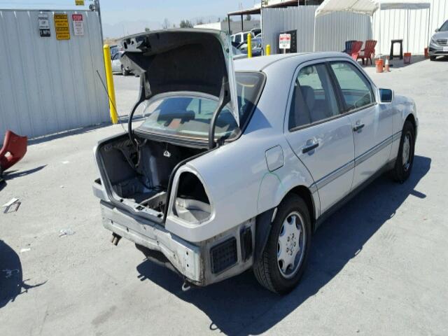 WDBHA23E8VF517018 - 1997 MERCEDES-BENZ C230 SILVER photo 4