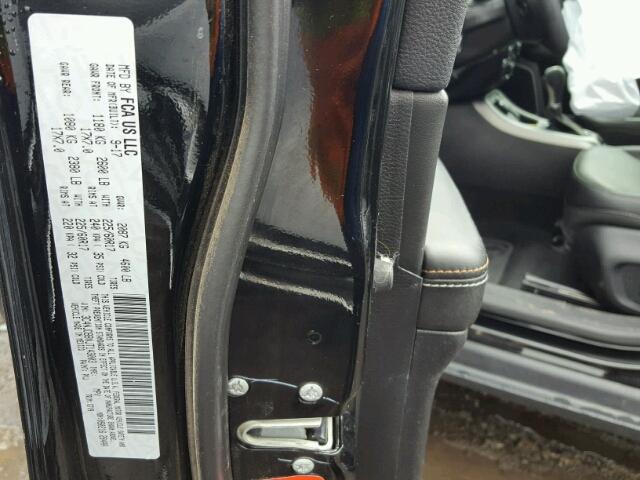 3C4NJDBBXJT143003 - 2018 JEEP COMPASS LA 黑色 照片 10