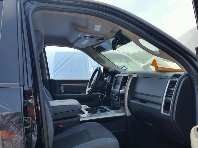 3C6TR5DT4EG181814 - 2014 RAM 2500 SLT 黑色 照片 5