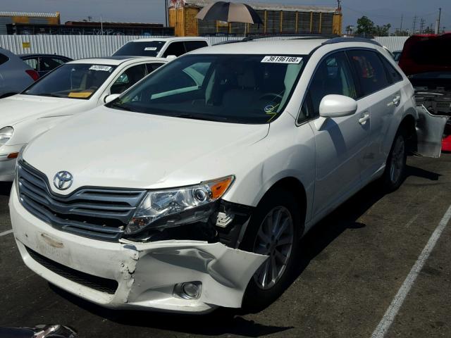 4T3ZA3BB5CU062465 - 2012 TOYOTA VENZA LE WHITE photo 2