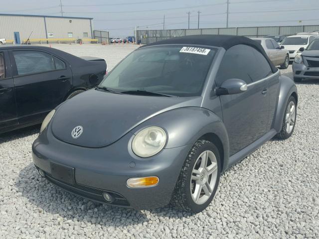3VWCD31Y24M314420 - 2004 VOLKSWAGEN NEW BEETLE 灰色 照片 2
