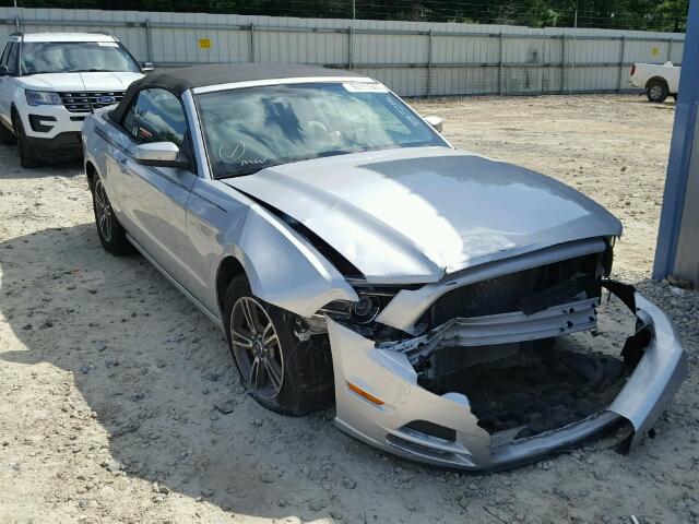 1ZVBP8EM1D5237018 - 2013 FORD MUSTANG SILVER photo 1