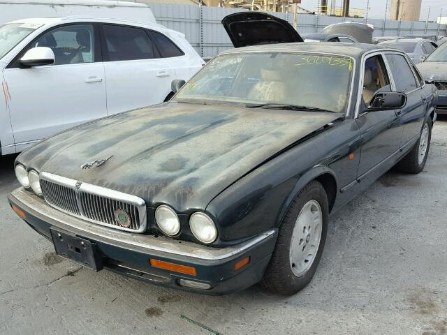 SAJHX1744TC770624 - 1996 JAGUAR XJ6 GREEN photo 2