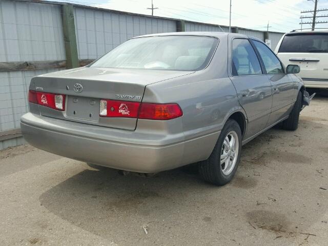 JT2BG22K210540071 - 2001 TOYOTA CAMRY CE GRAY photo 4