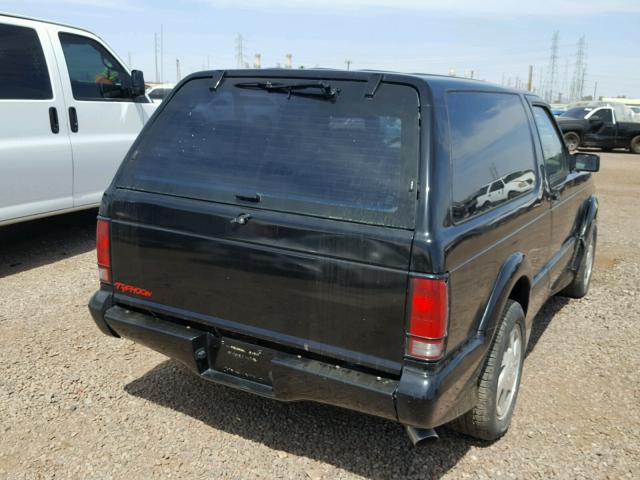 1GDCT18Z8P0812102 - 1993 GMC TYPHOON BLACK photo 4