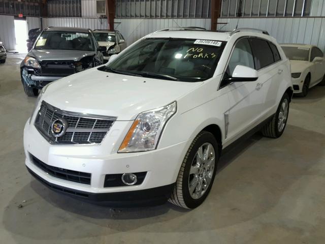 3GYFNCEY7BS548868 - 2011 CADILLAC SRX PREMIU WHITE photo 2