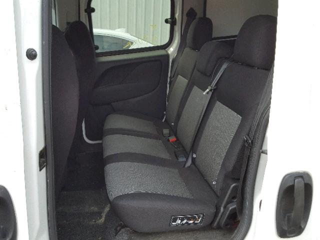 ZFBERFBTXF6952065 - 2015 RAM PROMASTER 白色 照片 6