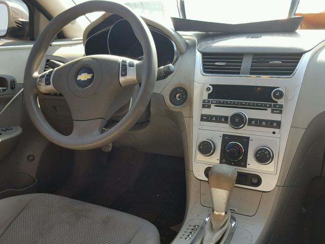 1G1ZB5E12BF166464 - 2011 CHEVROLET MALIBU LS 银色 照片 9