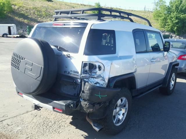 JTEBU11F270067601 - 2007 TOYOTA FJ CRUISER SILVER photo 4