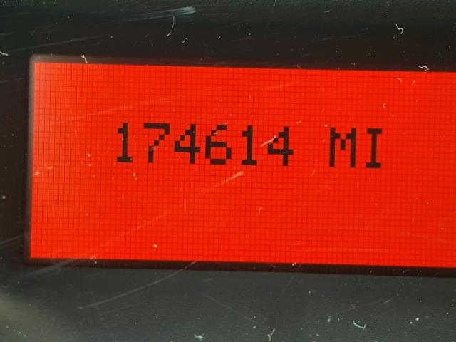 2G2WP552361120597 - 2006 PONTIAC GRAND PRIX SILVER photo 8