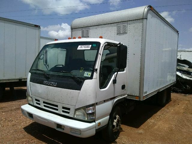 JALB4B16267024875 - 2006 ISUZU NPR WHITE photo 2