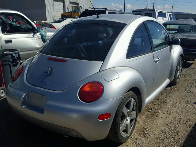 3VWED21C41M477069 - 2001 VOLKSWAGEN NEW BEETLE 银色 照片 4