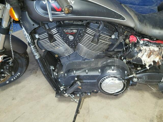 5VPLB36N6F3045321 - 2015 VICTORY MOTORCYCLES GUNNER Boz foto 7