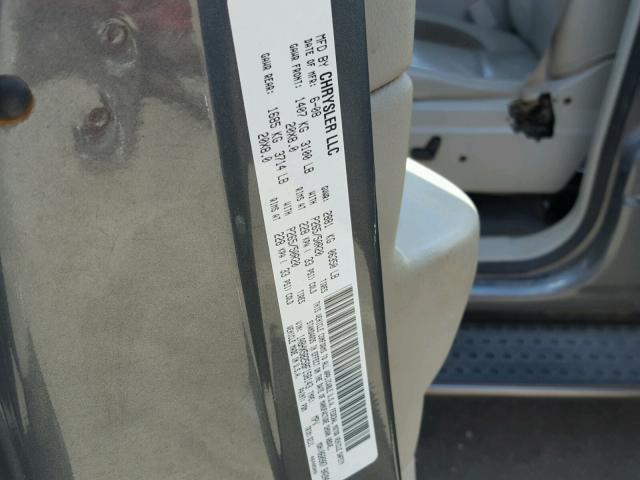 1A8HX58258F158143 - 2008 CHRYSLER ASPEN LIMI GRAY photo 10