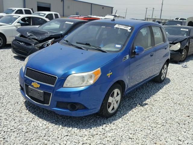 KL1TD66E99B646654 - 2009 CHEVROLET AVEO LS BLUE photo 2