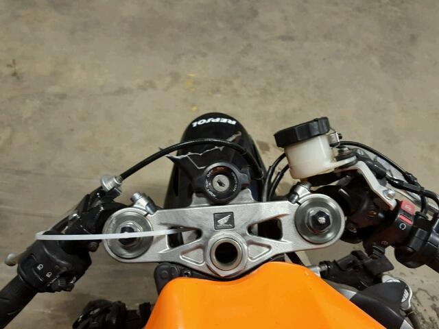 JH2SC59J99K000497 - 2009 HONDA CBR1000 ORANGE photo 8